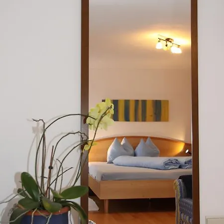 Neu-schoetzerhof Farm stay *