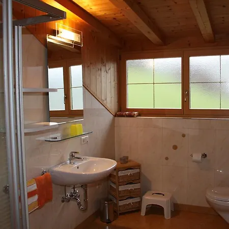 Neu-schoetzerhof Farm stay *